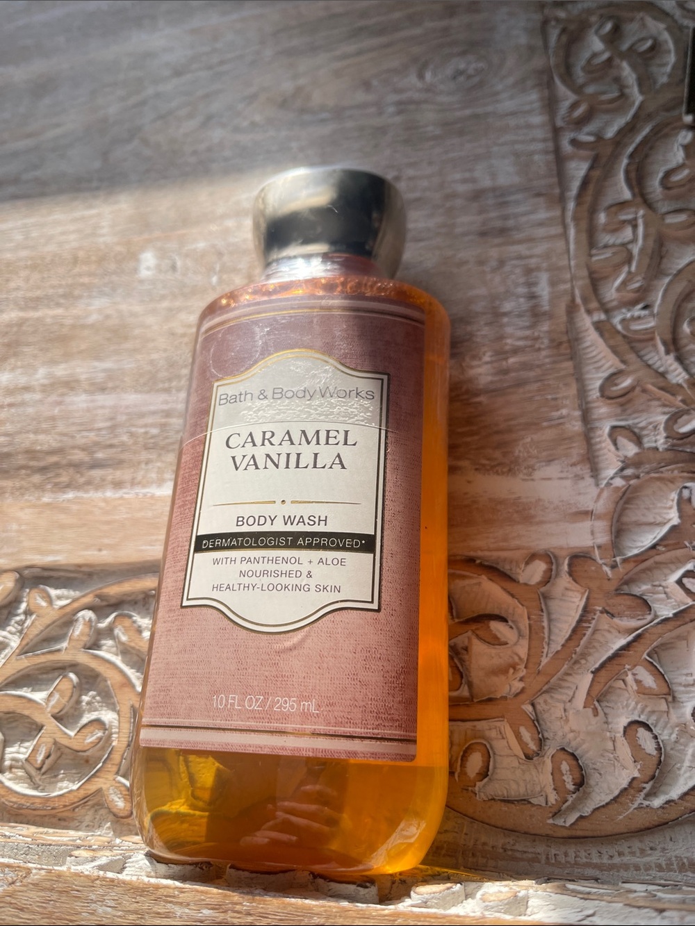 Bath & Body Works Caramel Vanilla Body Wash - Amber Brown